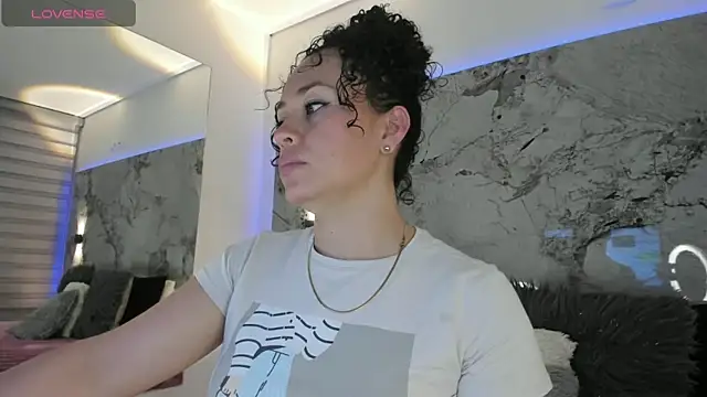 LIZ HOLMES online show from September 19, 10:27 am