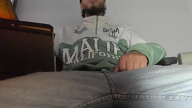 s sven03 online show from October 19, 11:27 pm