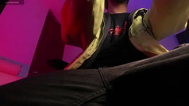 s sven03 online show from December 19, 11:12 pm