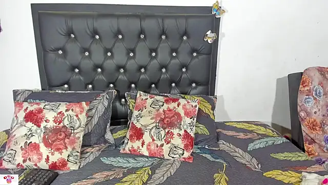 Darlyquenn11 online show from January 18, 3:53 am