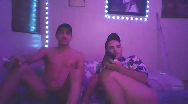 Snapshot of kevinbolena chatting on January 6, 11:29 am kevinbolena online show from January 6, 11:29 am