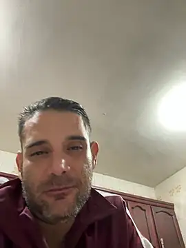 Snapshot of kevinbolena chatting on January 15, 2:17 am kevinbolena online show from January 15, 2:17 am