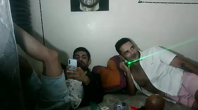 Snapshot of kevinbolena chatting on February 2, 2:48 am kevinbolena online show from February 2, 2:48 am