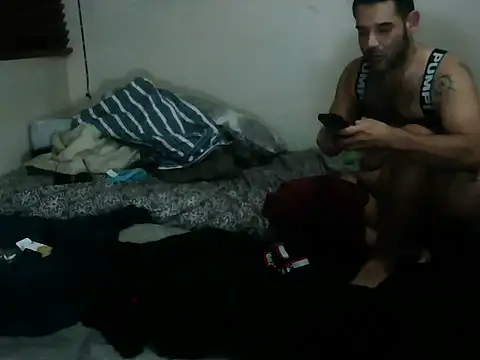 Snapshot of kevinbolena chatting on February 28, 5:37 am kevinbolena online show from February 28, 5:37 am