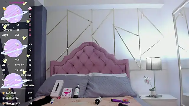 Rubi Sky online show from February 4, 7:40 am