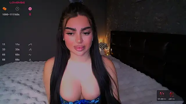 babyleilaa online show from February 9, 4:50 pm