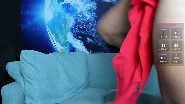 Snapshot of delessandro_world chatting on March 20, 8:31 am delessandro world online show from March 20, 8:31 am