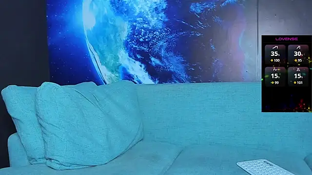 Snapshot of delessandro_world chatting on September 15, 12:10 am delessandro world online show from September 15, 12:10 am