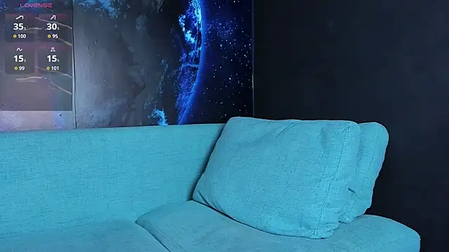 Snapshot of delessandro_world chatting on September 28, 12:05 am delessandro world online show from September 28, 12:05 am