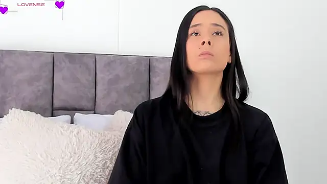 VeronicaTonu online show from March 1, 6:54 pm