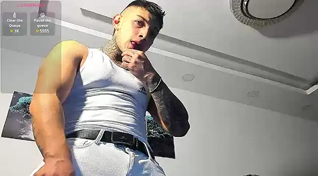 Snapshot of angeel_d035 chatting on February 2, 6:48 am angeel d035 online show from February 2, 6:48 am