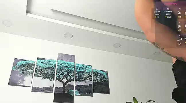 Snapshot of angeel_d035 chatting on March 7, 8:34 am angeel d035 online show from March 7, 8:34 am