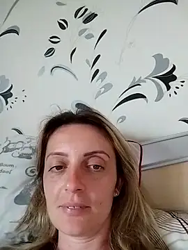 Snapshot of SophyGirl chatting on March 20, 12:54 pm SophyGirl online show from March 20, 12:54 pm
