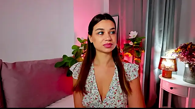 divetagrace online show from November 14, 2:54 am