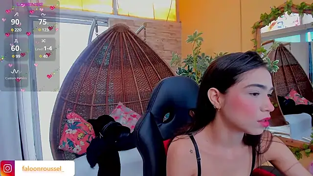 Snapshot of FaloonRoussel chatting on March 15, 6:54 pm FaloonRoussel online show from March 15, 6:54 pm