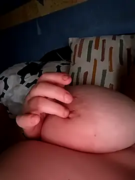 Snapshot of poussychats chatting on January 5, 3:23 pm poussychats online show from January 5, 3:23 pm