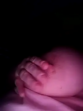 Snapshot of poussychats chatting on February 3, 8:57 pm poussychats online show from February 3, 8:57 pm