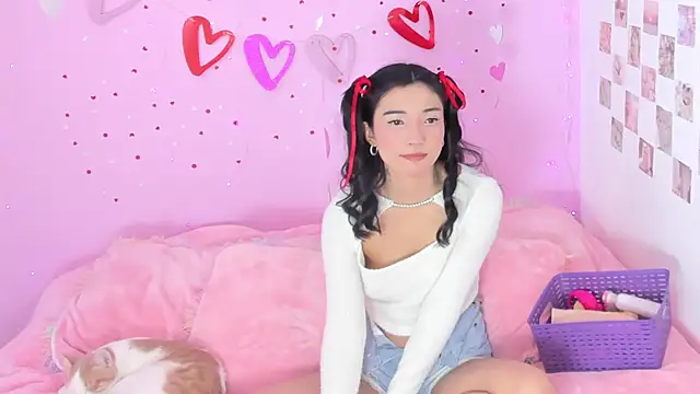 MIDORI BACK 01 online show from February 14, 9:32 pm