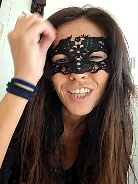 EmySkinny85 online show from November 18, 3:16 pm