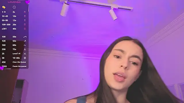 Aleejaa   online show from April 16, 11:22 am