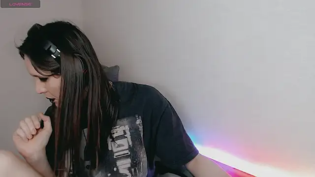 Snapshot of tracy_cooper chatting on January 19, 2:36 am tracy cooper online show from January 19, 2:36 am