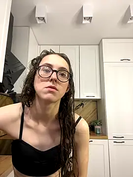 MartiniiSelenna online show from November 2, 7:00 am