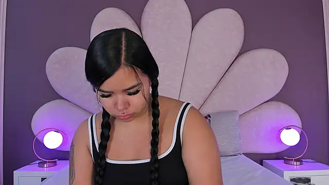 MarianaGarciaa   online show from October 4, 11:52 am