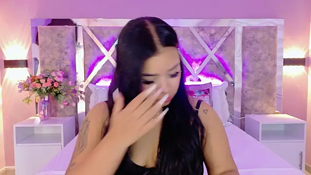 MarianaGarciaa   online show from March 30, 7:15 pm