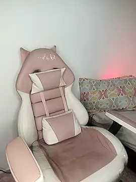 lovely kitt online show from March 13, 12:48 am