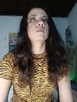 lovely kitt online show from June 6, 4:39 am