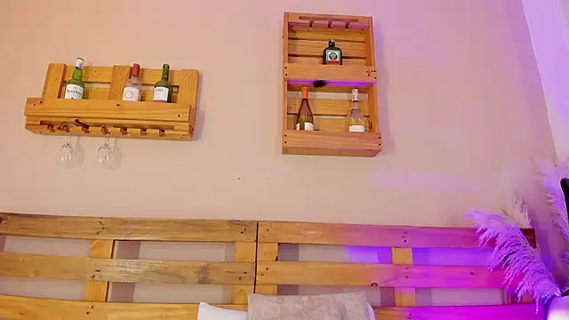 melanieecox online show from February 26, 1:53 am