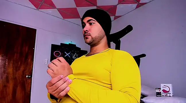 Snapshot of Sebas-hott chatting on January 21, 3:15 am Sebas-hott online show from January 21, 3:15 am