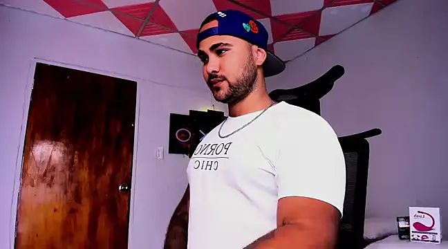 Snapshot of Sebas-hott chatting on January 29, 3:12 am Sebas-hott online show from January 29, 3:12 am