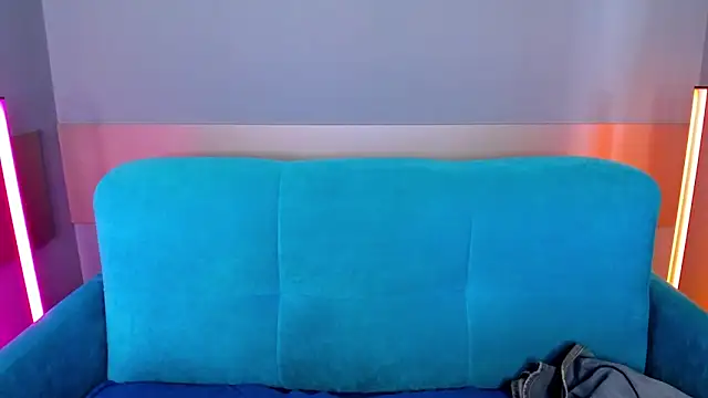 Snapshot of AlinaLovelyX chatting on March 6, 7:47 am AlinaLovelyX online show from March 6, 7:47 am