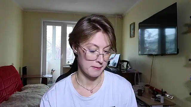 MalvinaBlum online show from October 26, 6:19 am