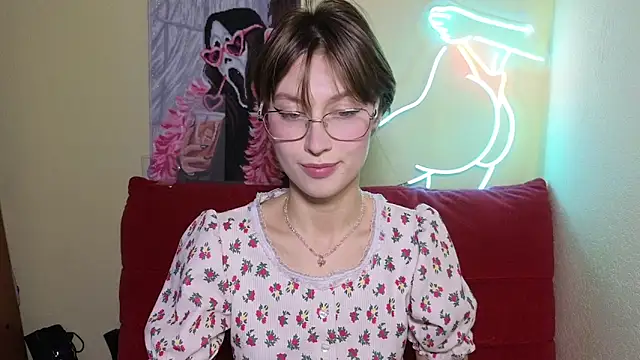 Snapshot of MalvinaBlum chatting on February 19, 2:35 pm MalvinaBlum online show from February 19, 2:35 pm