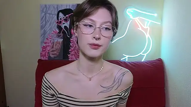 MalvinaBlum online show from May 15, 10:00 am