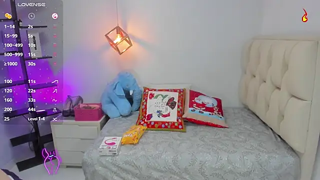 nailah love1 online show from December 16, 12:27 pm