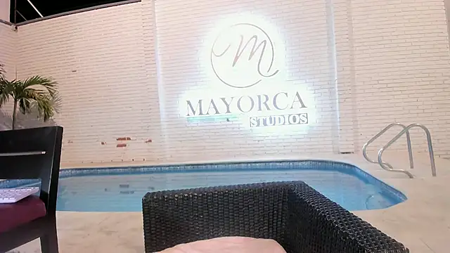 sabrinamilani online show from November 8, 3:18 am