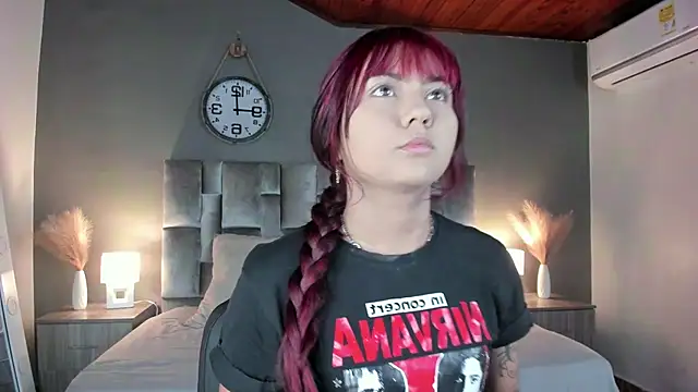 alaia-rogers online show from February 19, 11:38 am