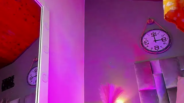 alaia-rogers online show from March 3, 2:37 pm