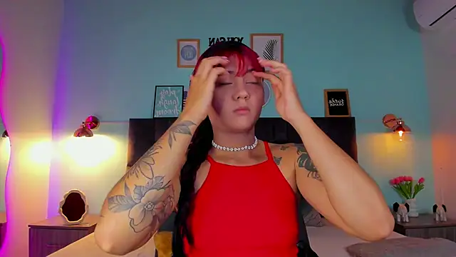 alaia-rogers online show from March 15, 11:40 am