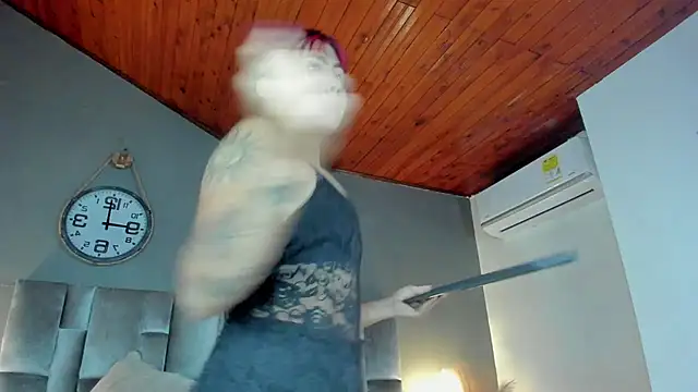 alaia-rogers online show from March 22, 11:32 am