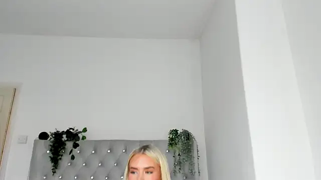 Alexia-Lee online show from January 18, 3:16 pm