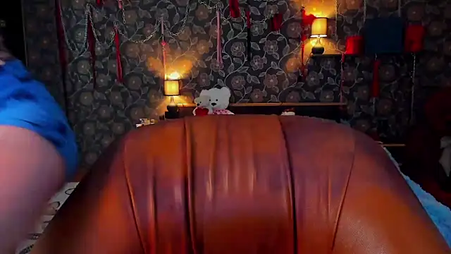 Snapshot of ammyloca123 chatting on March 15, 3:59 pm ammyloca123 online show from March 15, 3:59 pm