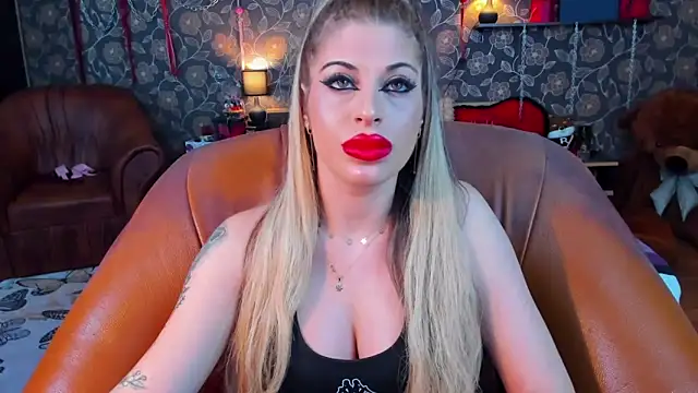 Snapshot of ammyloca123 chatting on November 5, 6:35 am ammyloca123 online show from November 5, 6:35 am