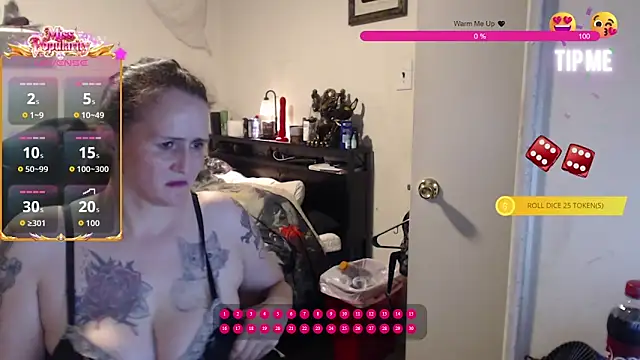 Snapshot of Demonicmiss chatting on June 19, 11:58 am Demonicmiss online show from June 19, 11:58 am