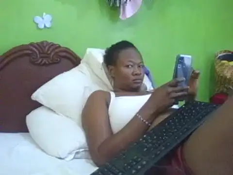 Snapshot of Dark_Drippyboobs chatting on February 28, 1:03 pm Dark Drippyboobs online show from February 28, 1:03 pm