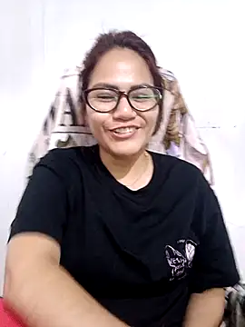 Snapshot of ZUCAAT chatting on October 28, 4:27 am ZUCAAT online show from October 28, 4:27 am