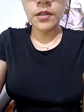 Snapshot of ZUCAAT chatting on November 9, 1:15 am ZUCAAT online show from November 9, 1:15 am